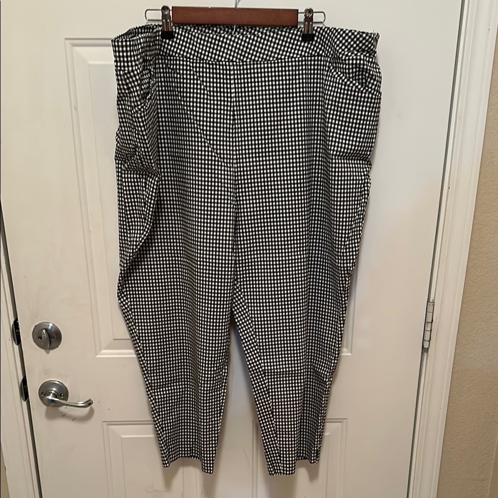Avenue Black and White Checkered Pants